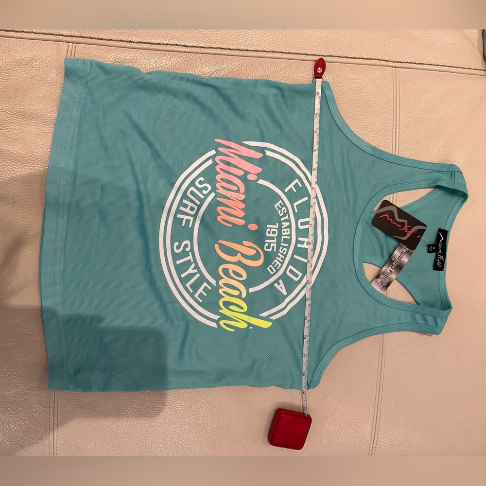 Quick Dry Aqua Racer Back Tank NWT - Picture 4 of 5